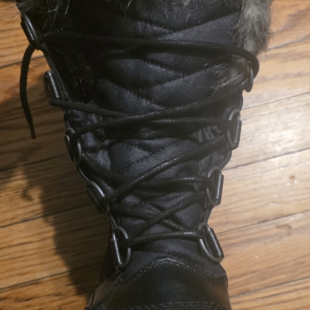 Sorel Women's Black Winter Boots - Picture 7 of 15
